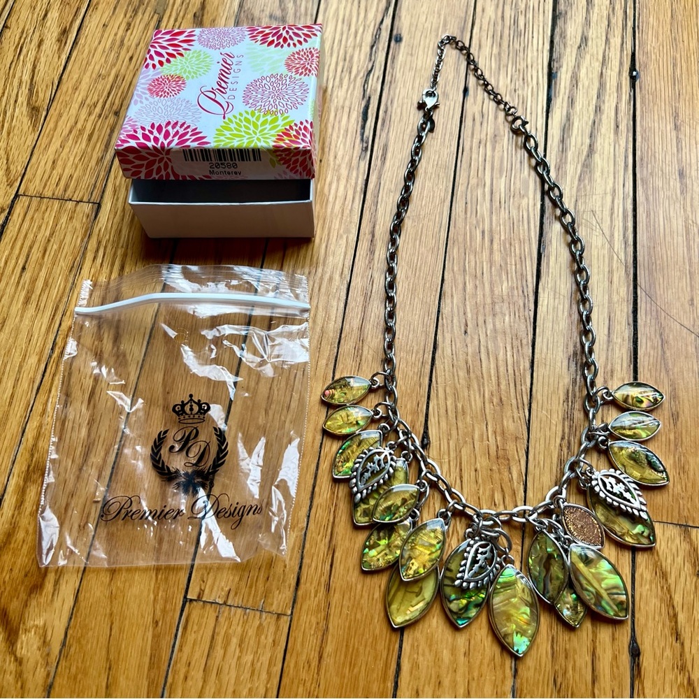 Premier Designs Monterey, Silver Tone and Abalone Style Statement Necklace